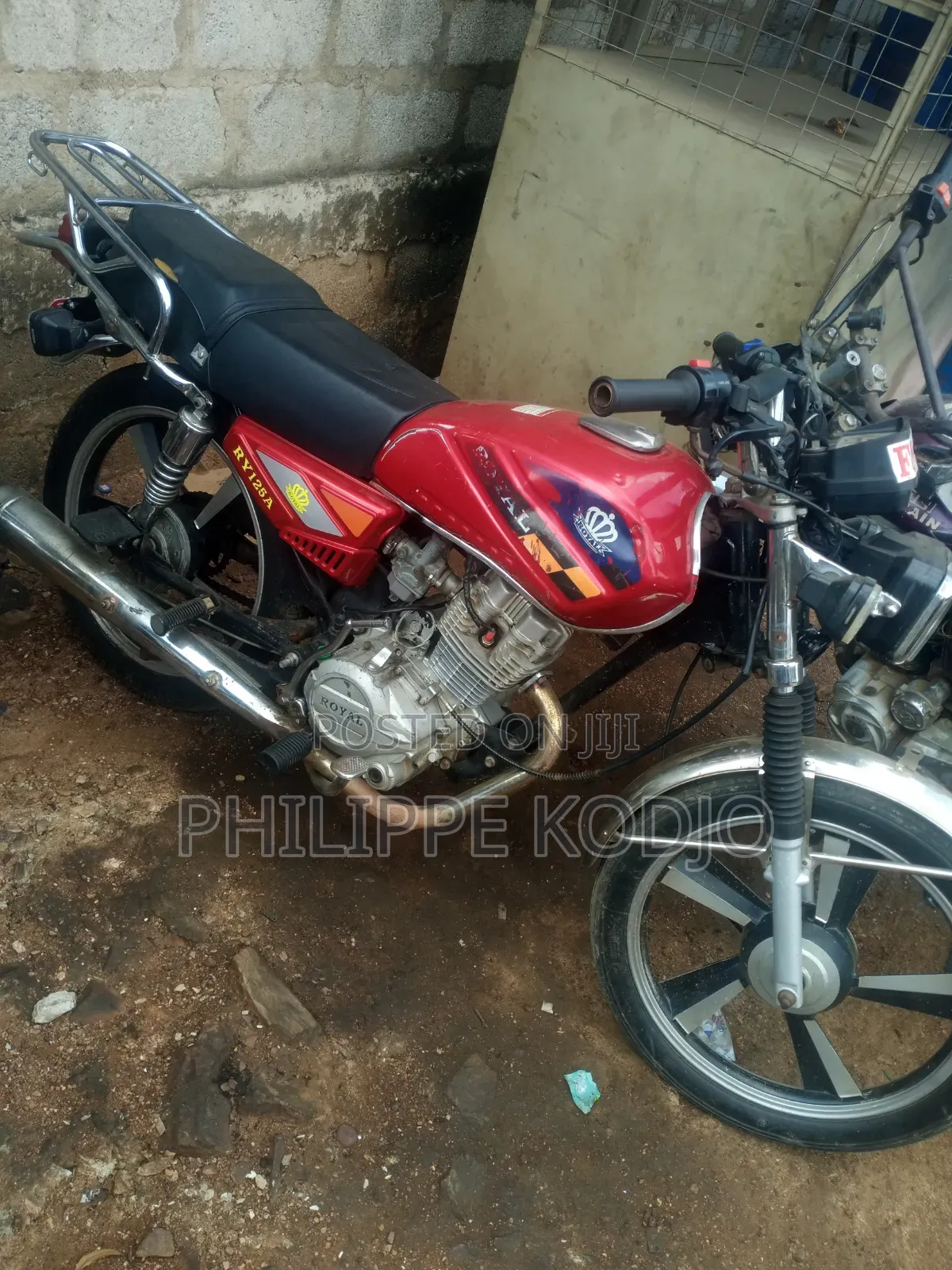 Royal RY125 2018 Red