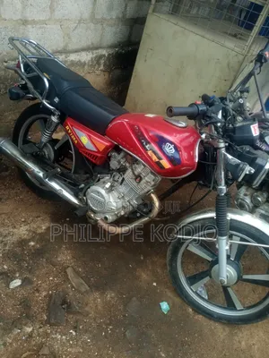 Royal RY125 2018 Red