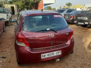 Toyota Vitz 2010 Brown