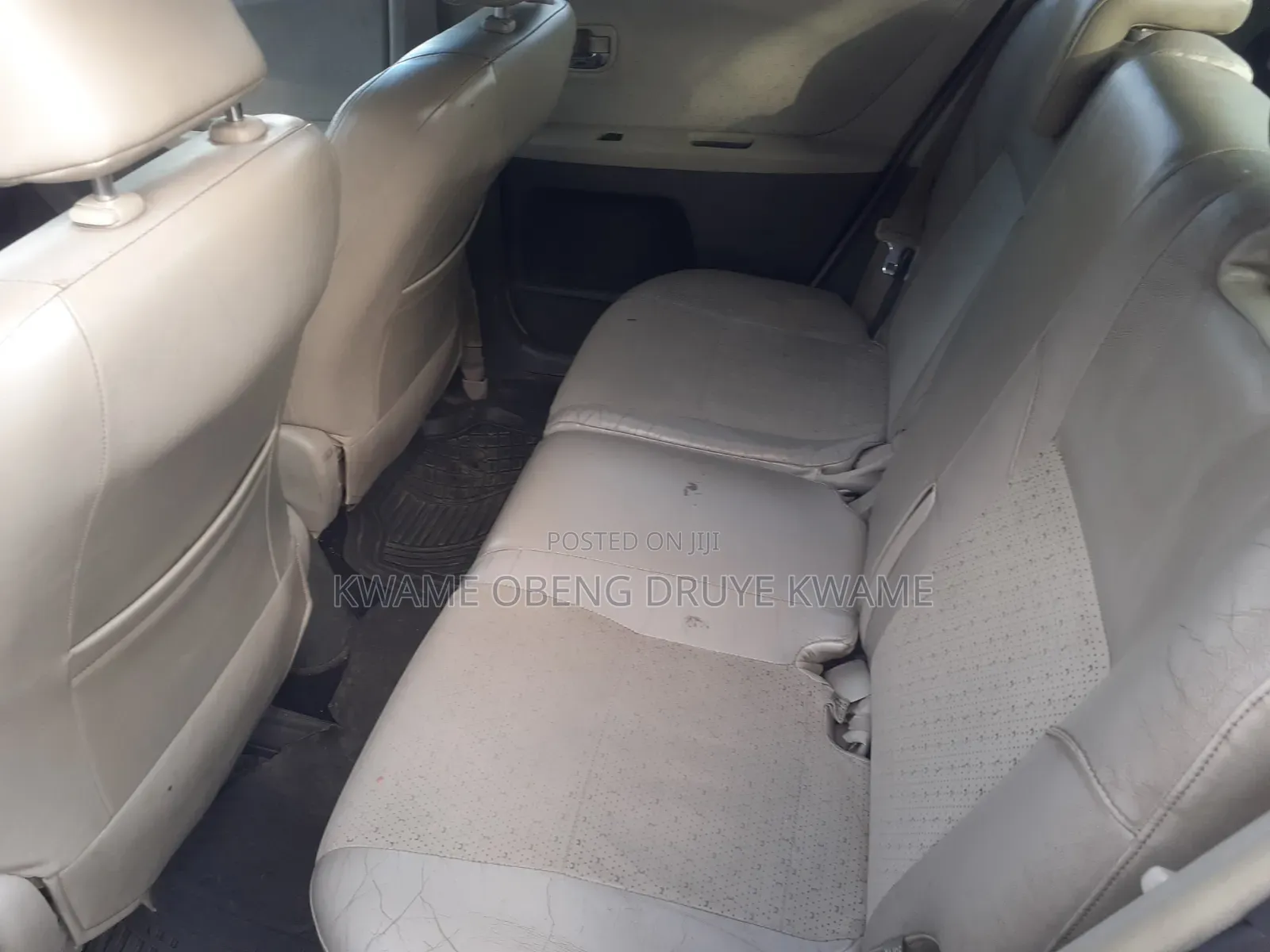 Toyota Vitz 2010 Brown