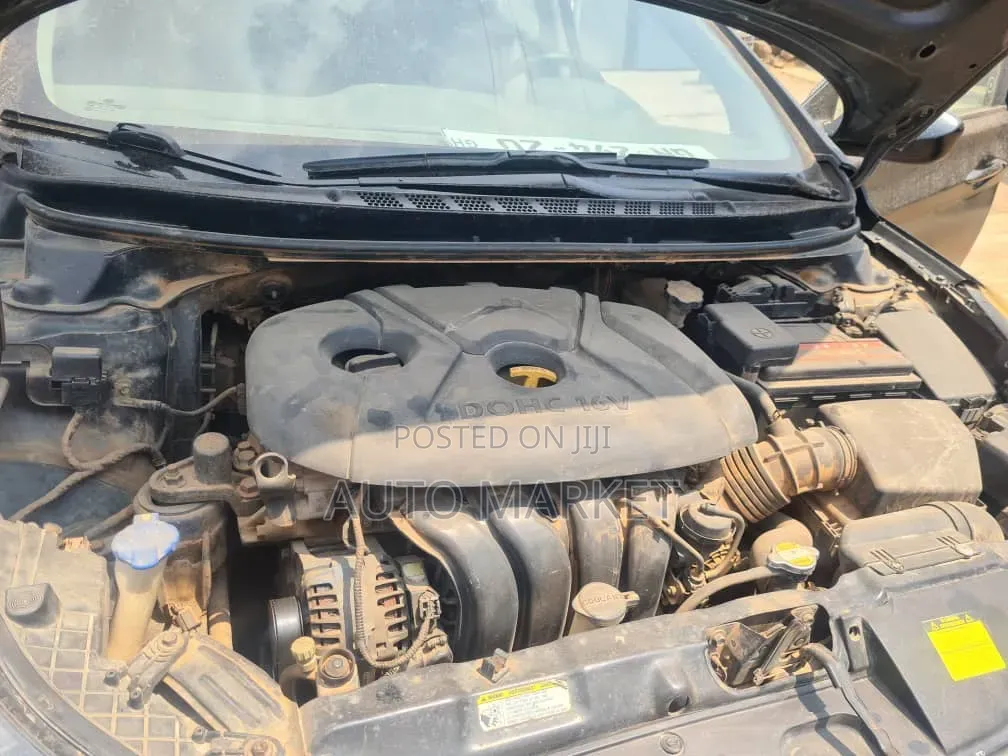 Hyundai Elantra GLS Sedan FWD (1.8L 4cyl 6A) 2013 Black