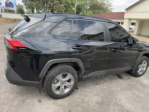Toyota RAV4 XLE AWD 2023 Black