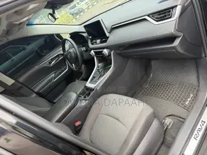 Toyota RAV4 XLE AWD 2023 Black