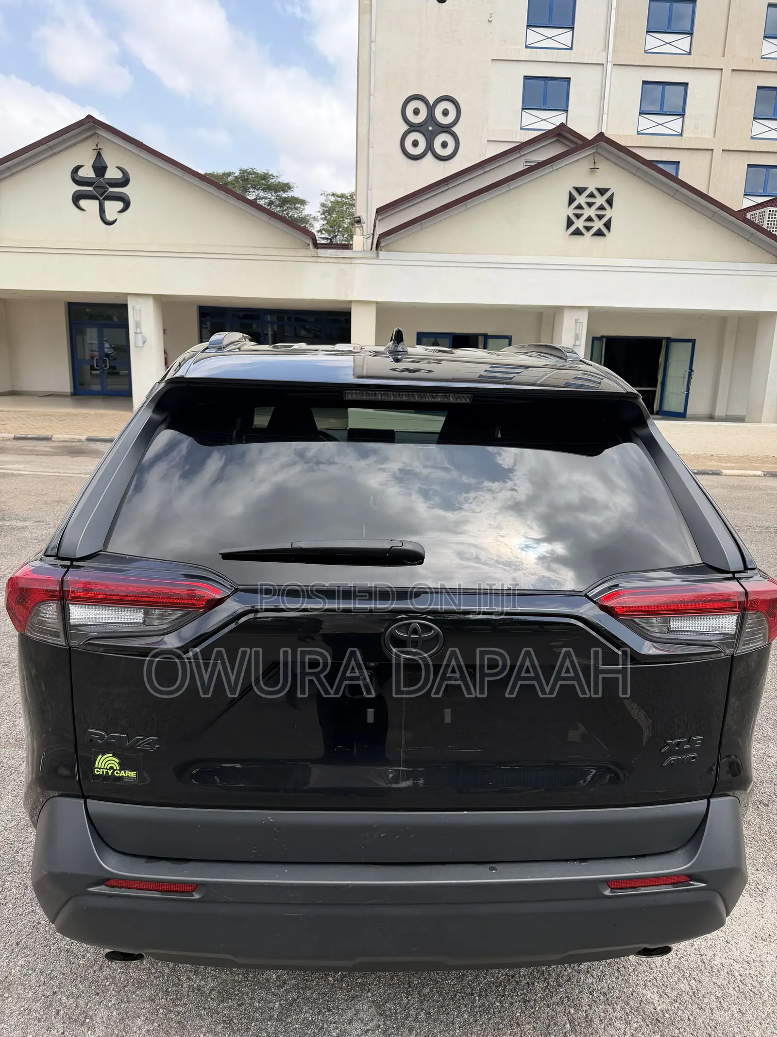 Toyota RAV4 XLE AWD 2023 Black