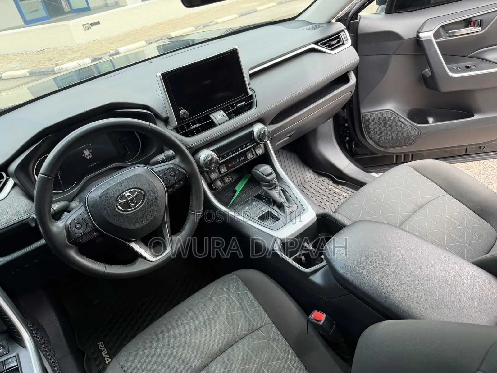 Toyota RAV4 XLE AWD 2023 Black