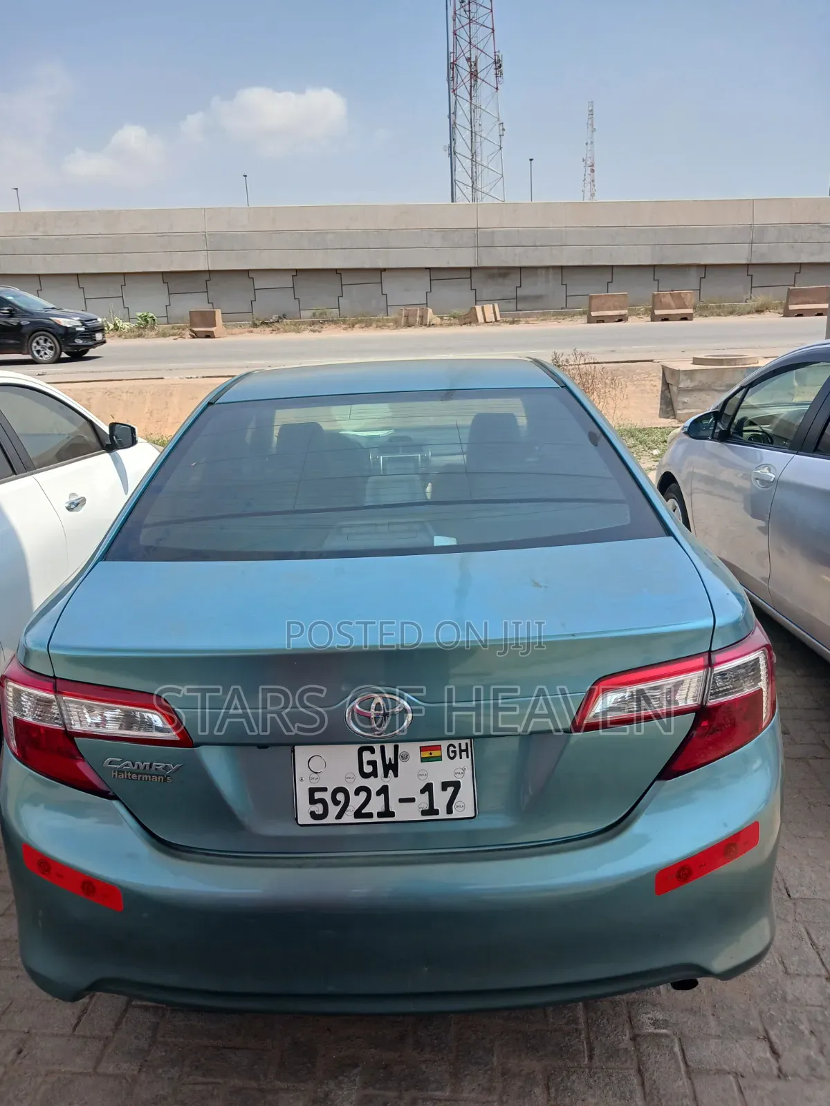 Toyota Camry LE 4dr Sedan w/Prod. End 11/13 (2.5L 4cyl 6A) 2014 Green