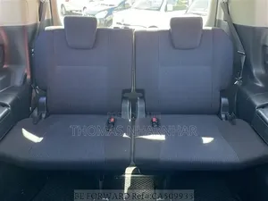 Toyota Voxy 2016 Silver
