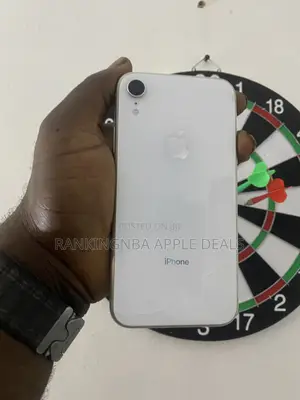 Apple iPhone XR 64 GB White