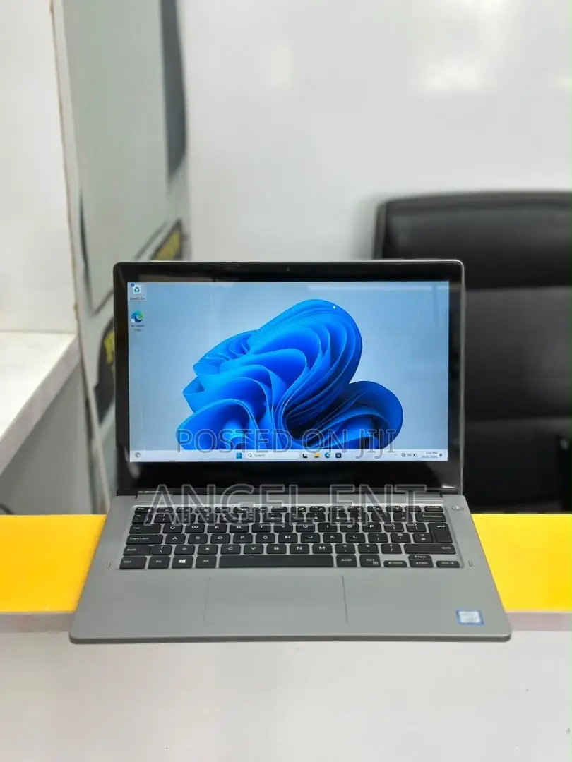 Laptop Dell Latitude 3310 2-in-1 8GB Intel Core i5 SSD 256GB