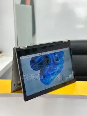 Laptop Dell Latitude 3310 2-in-1 8GB Intel Core i5 SSD 256GB