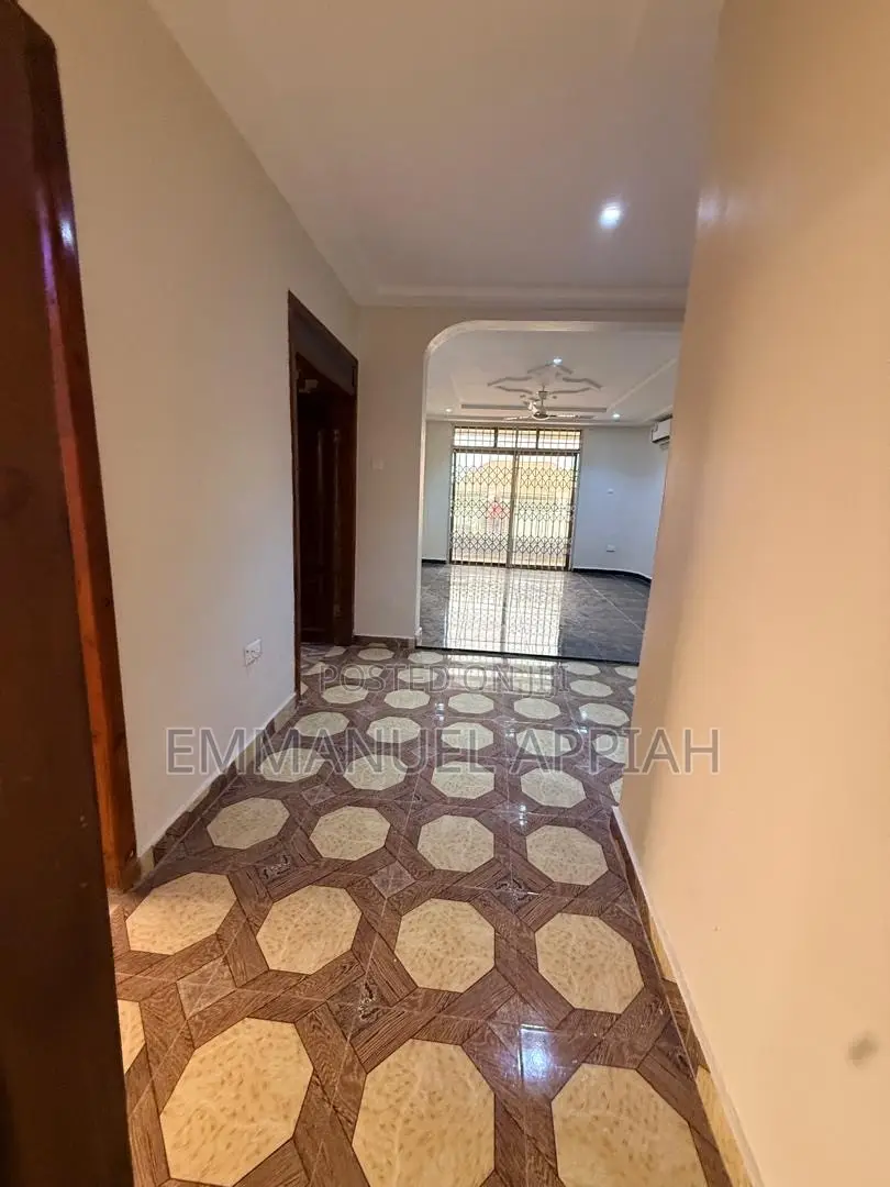 2bdrm Apartment in Ablekuma Joma for rent