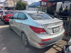 Hyundai Accent SE Sedan 2016 Silver