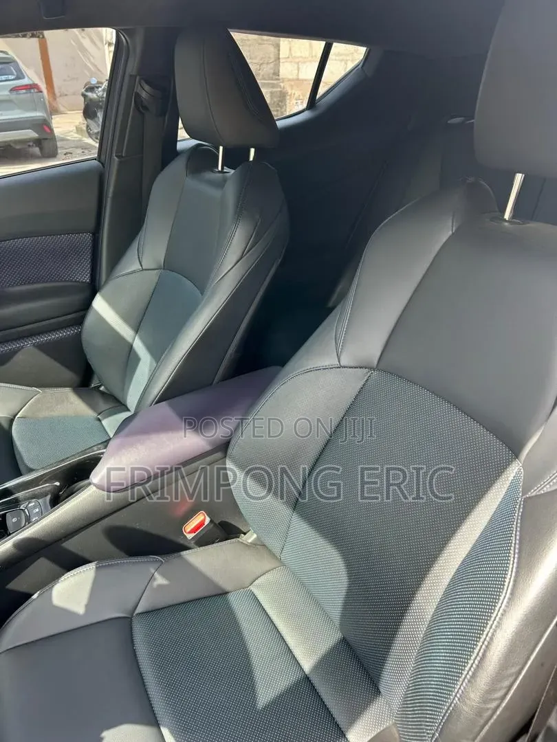 Toyota C-HR 2020 Silver