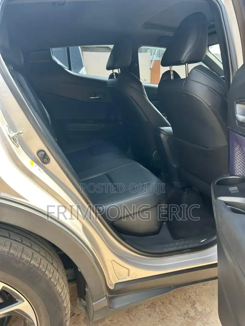 Toyota C-HR 2020 Silver