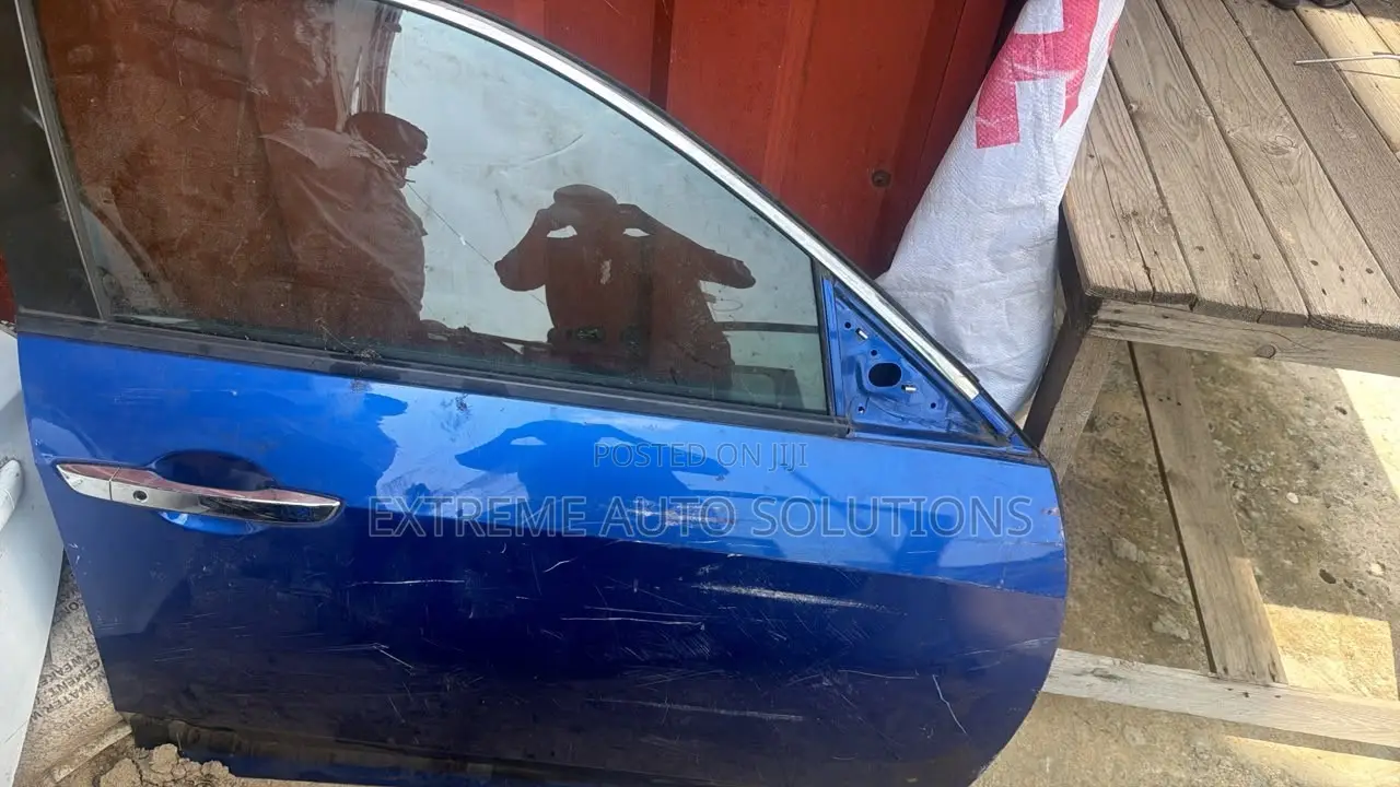 Honda Civic 2021 Touring Door