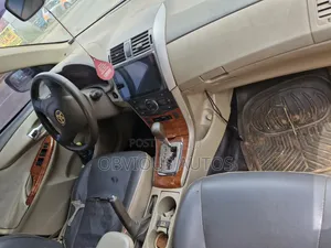 Toyota Corolla 2010 Red