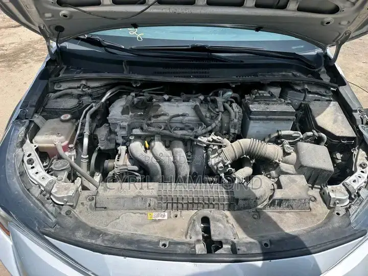 Toyota Corolla L 2020 Silver