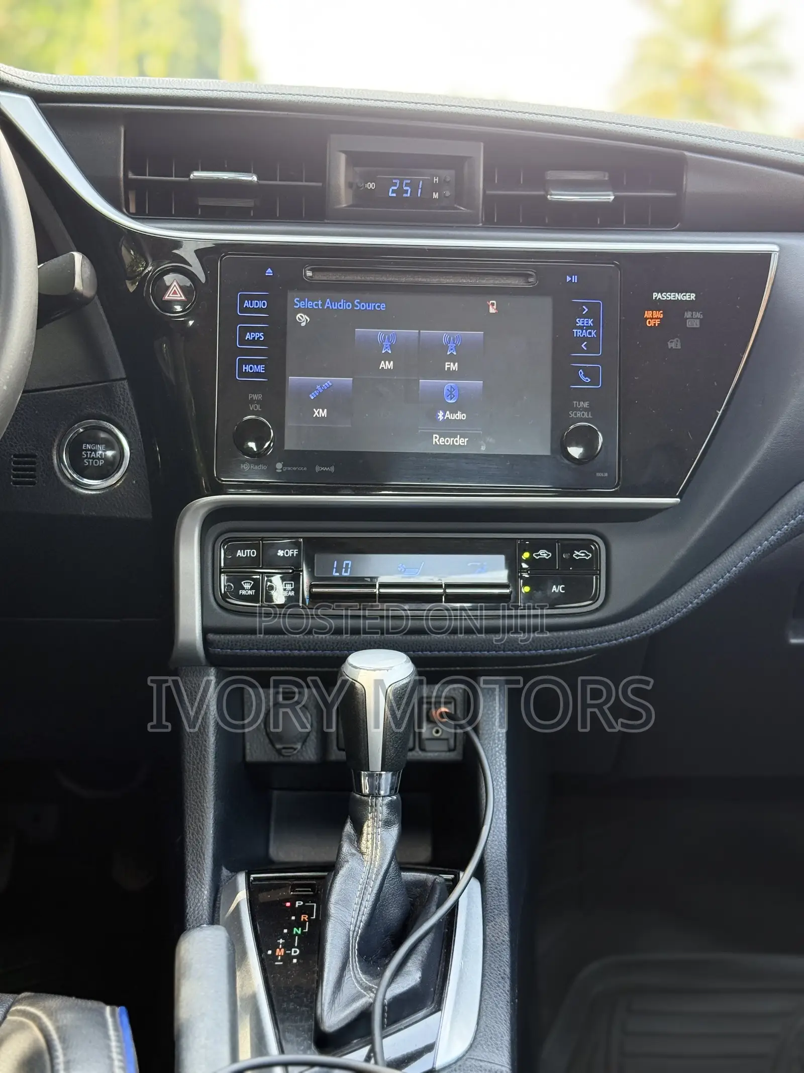 Toyota Corolla XSE 4dr Sedan (1.8L 4cyl CVT) 2017 Gray
