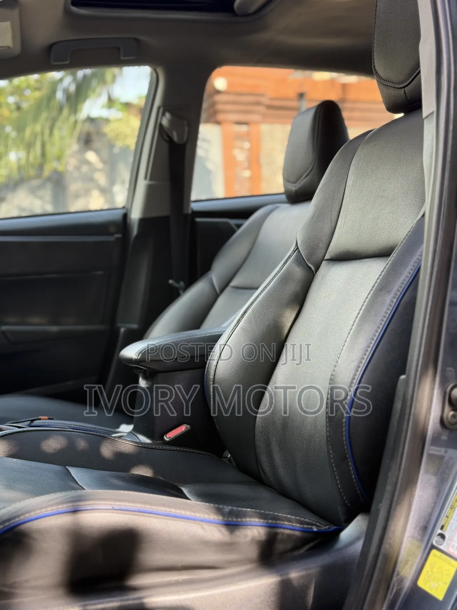 Toyota Corolla XSE 4dr Sedan (1.8L 4cyl CVT) 2017 Gray