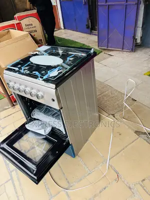 Ultra High New Line Gas Cooker 60/60 4burner Sliver Oven Rotisserie