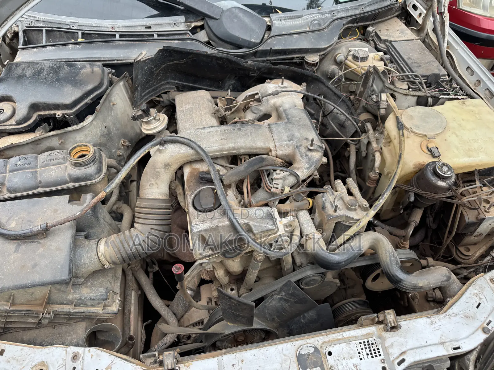 Mercedes-Benz C200 2002 Beige