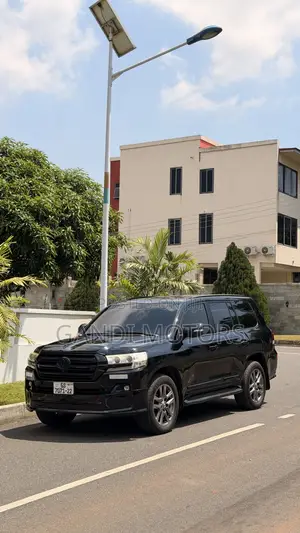 Toyota Land Cruiser 4.5 V8 GX-R 2014 Black
