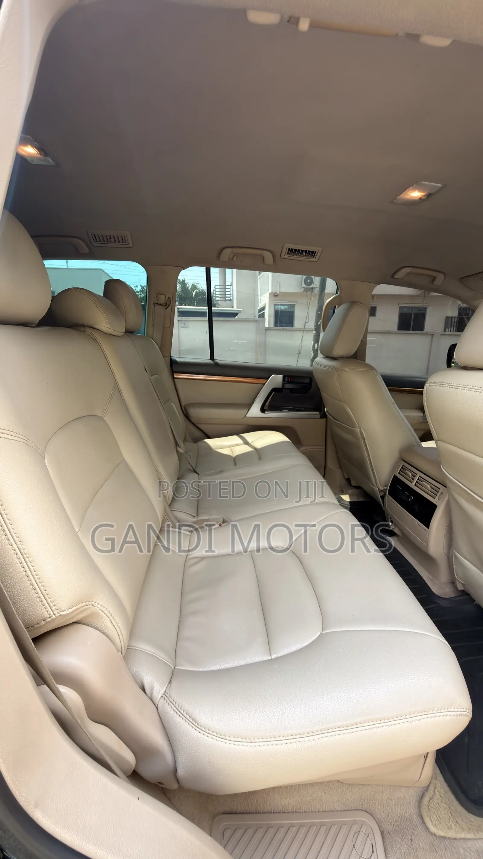 Toyota Land Cruiser 4.5 V8 GX-R 2014 Black