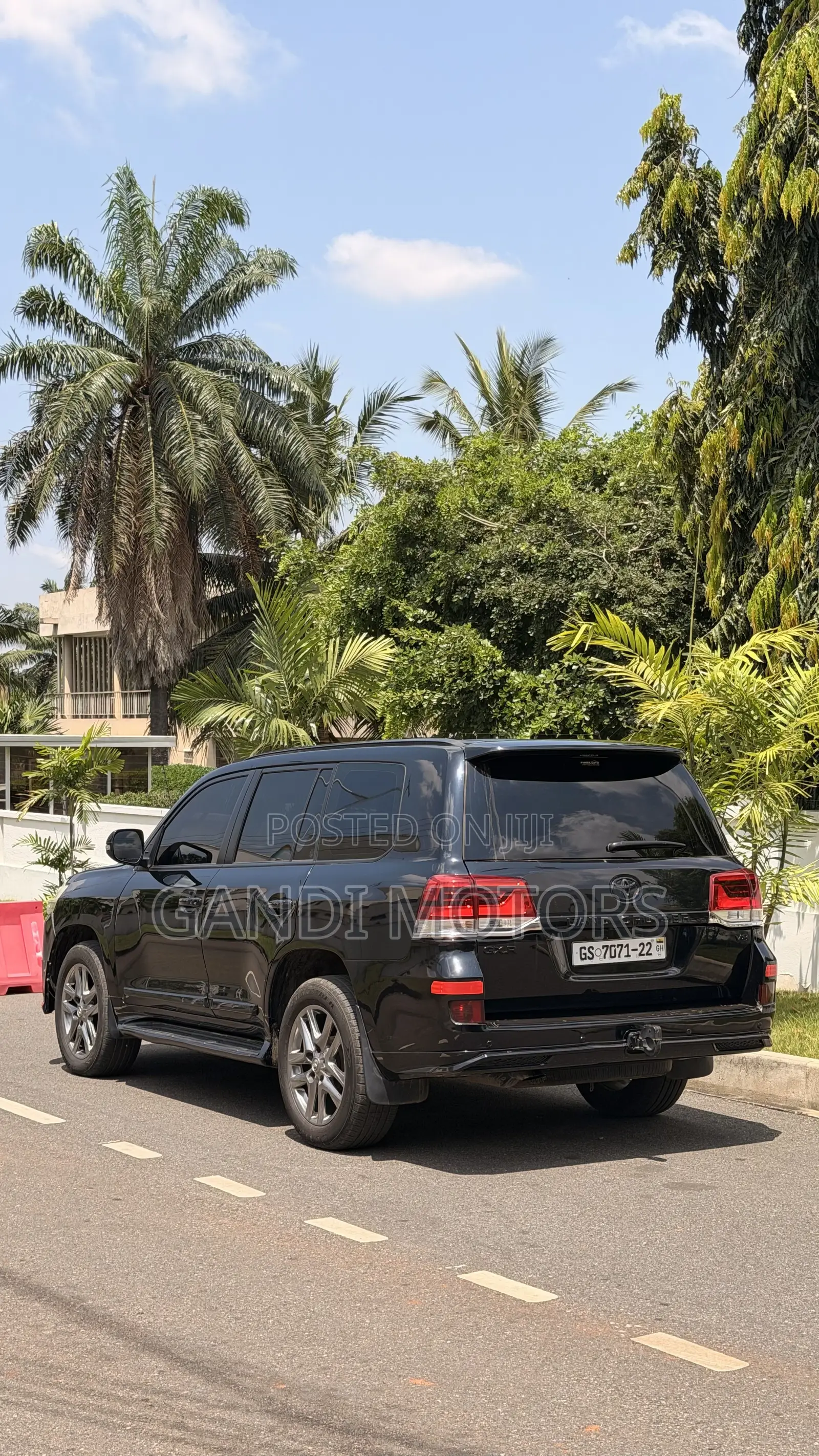 Toyota Land Cruiser 4.5 V8 GX-R 2014 Black