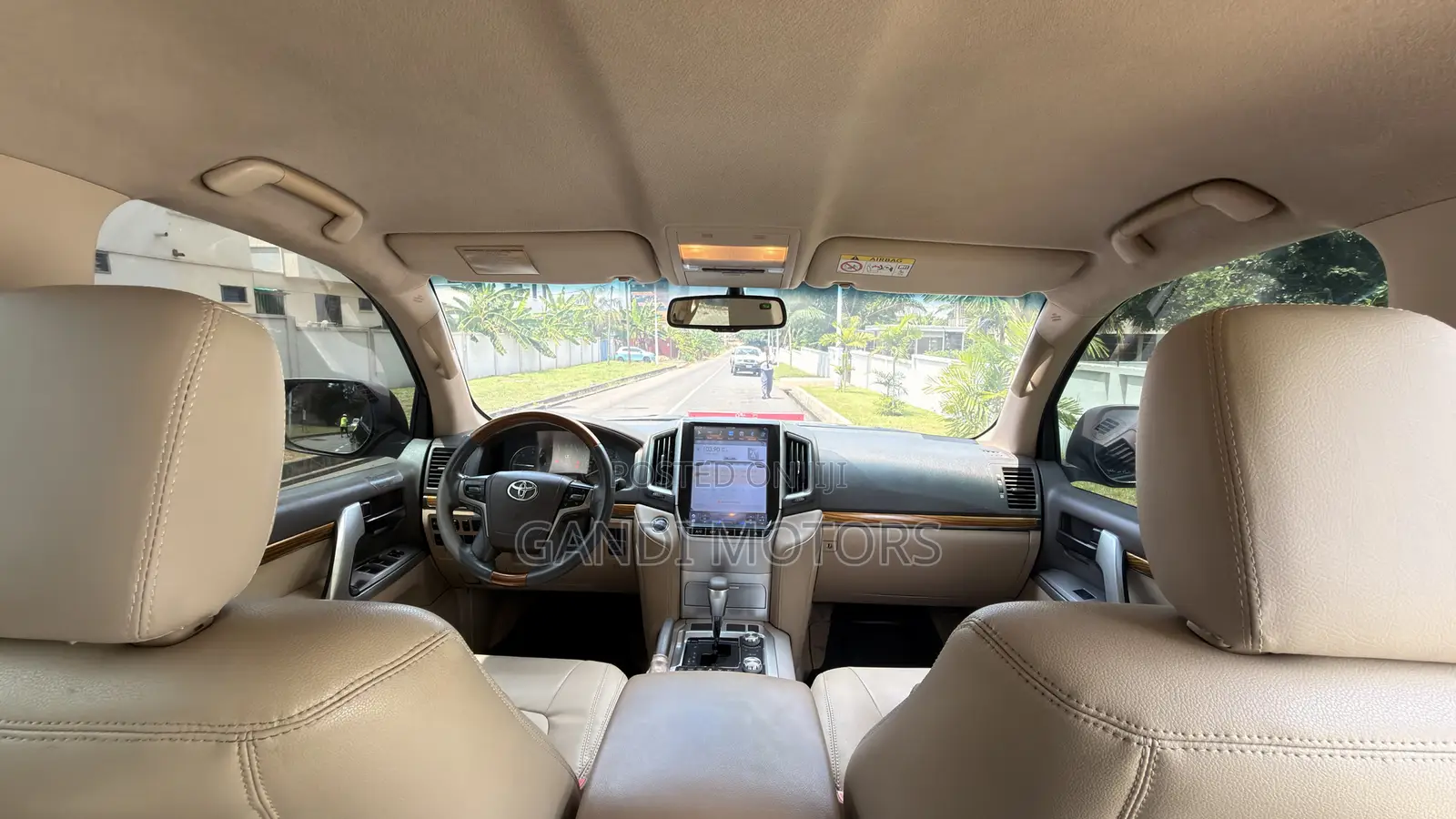 Toyota Land Cruiser 4.5 V8 GX-R 2014 Black