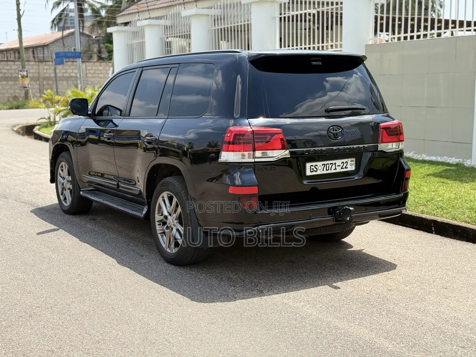 Toyota Land Cruiser 5.7 V8 2014 Black