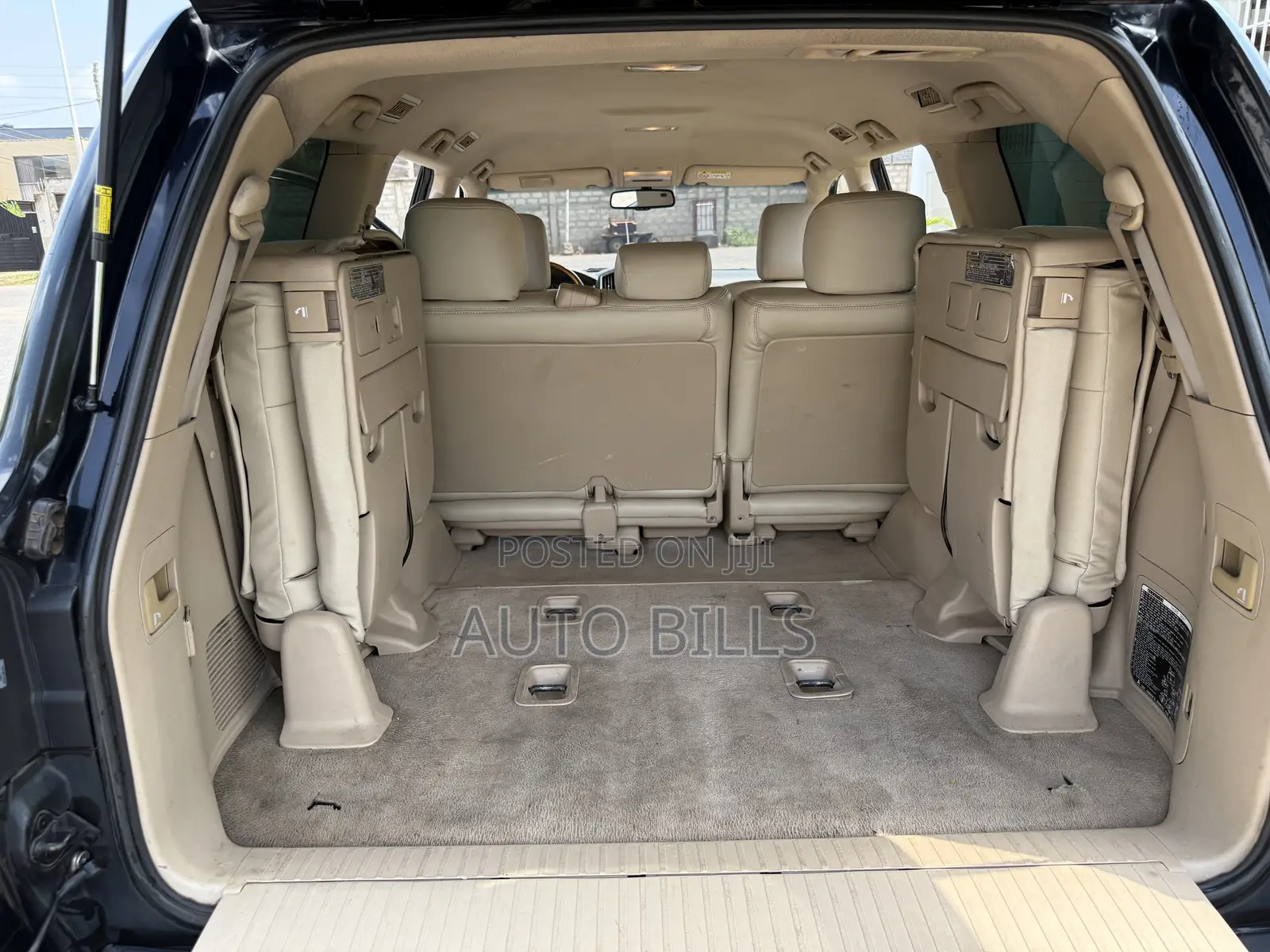 Toyota Land Cruiser 5.7 V8 2014 Black