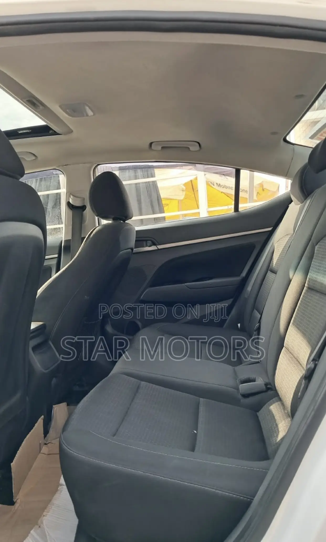 Hyundai Elantra 2017 White