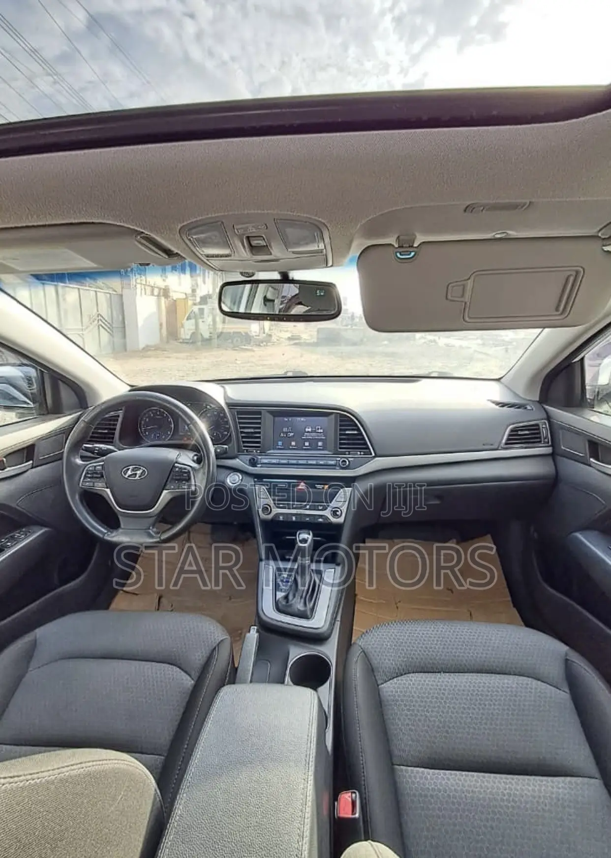 Hyundai Elantra 2017 White