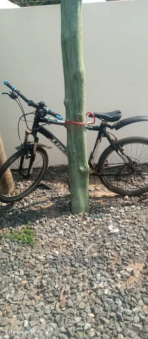 26 Sports Giant Mountain Bicycle