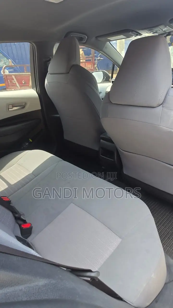 Toyota Corolla LE 2020 Gray