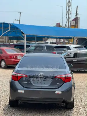 Toyota Corolla LE Plus 4dr Sedan (1.8L 4cyl CVT) 2014 Gray