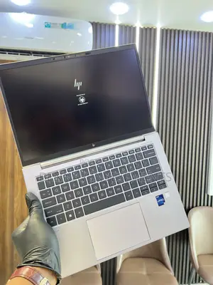 Laptop HP ZBook Firefly 14 G10 16GB Intel Core i5 SSD 512GB