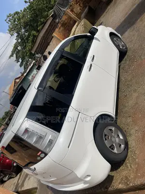 Toyota Sienta 1.5 FWD 2013 White
