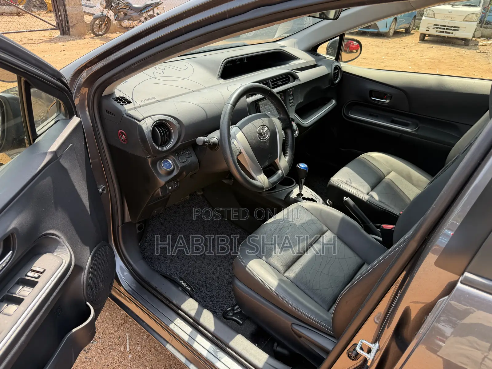 Toyota Aqua L 2014 Gray