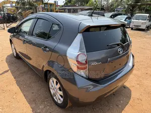 Toyota Aqua L 2014 Gray