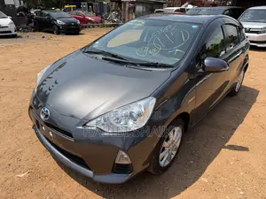 Toyota Aqua L 2014 Gray