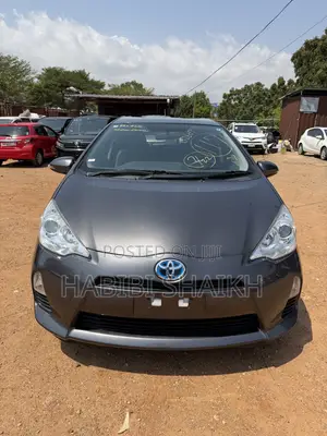 Toyota Aqua L 2014 Gray