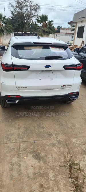 Changan Oshan X5 2022 White