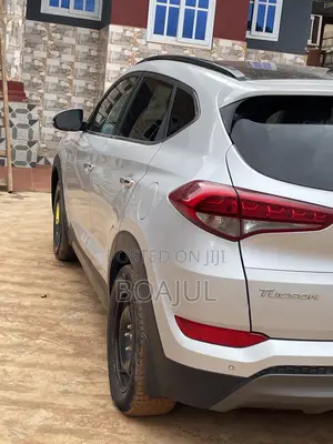 Hyundai Tucson Limited AWD 2016 Gray