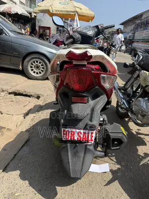 Piaggio Scooter 2024 Red