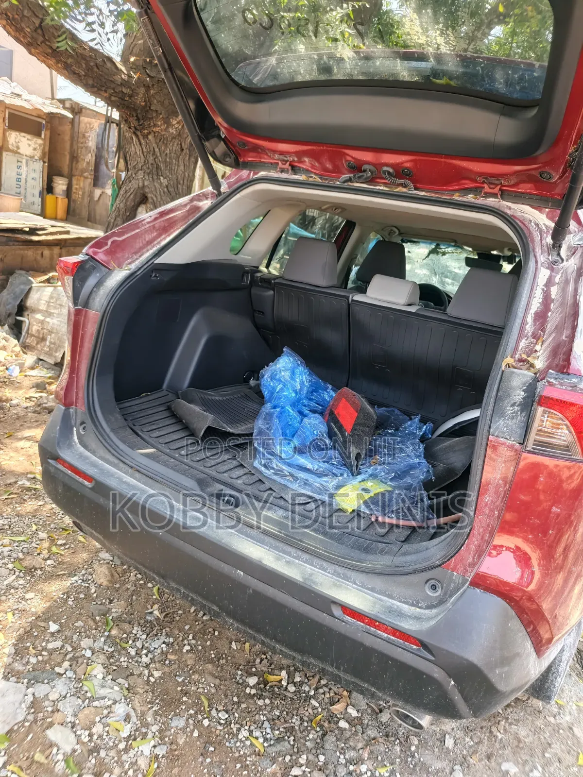 Toyota RAV4 XLE 2025 Brown