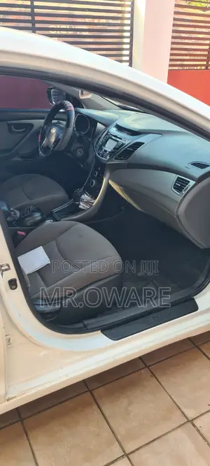 Hyundai Elantra 2014 White