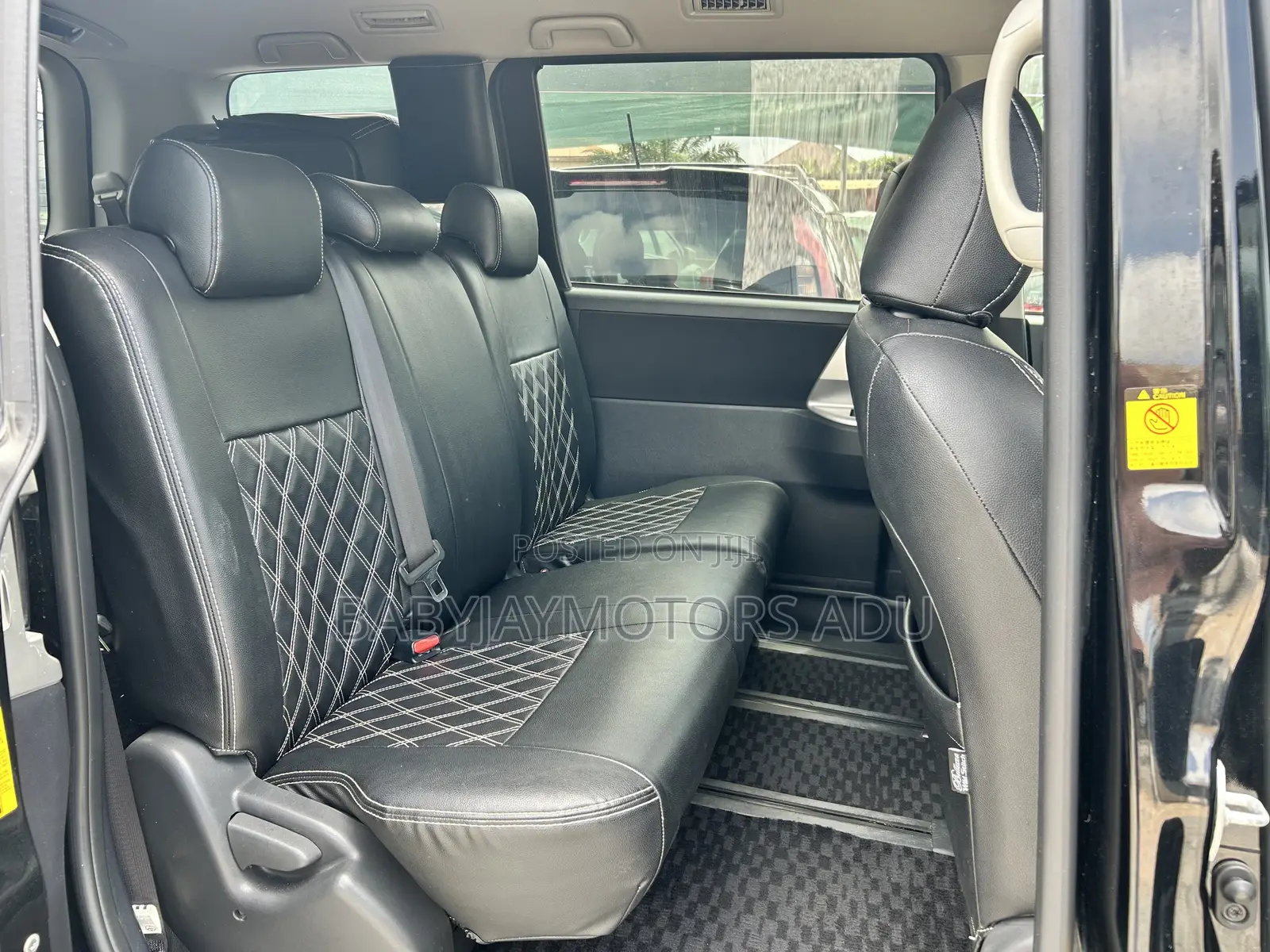 Toyota Voxy V 2WD 8-Seater 2013 Black