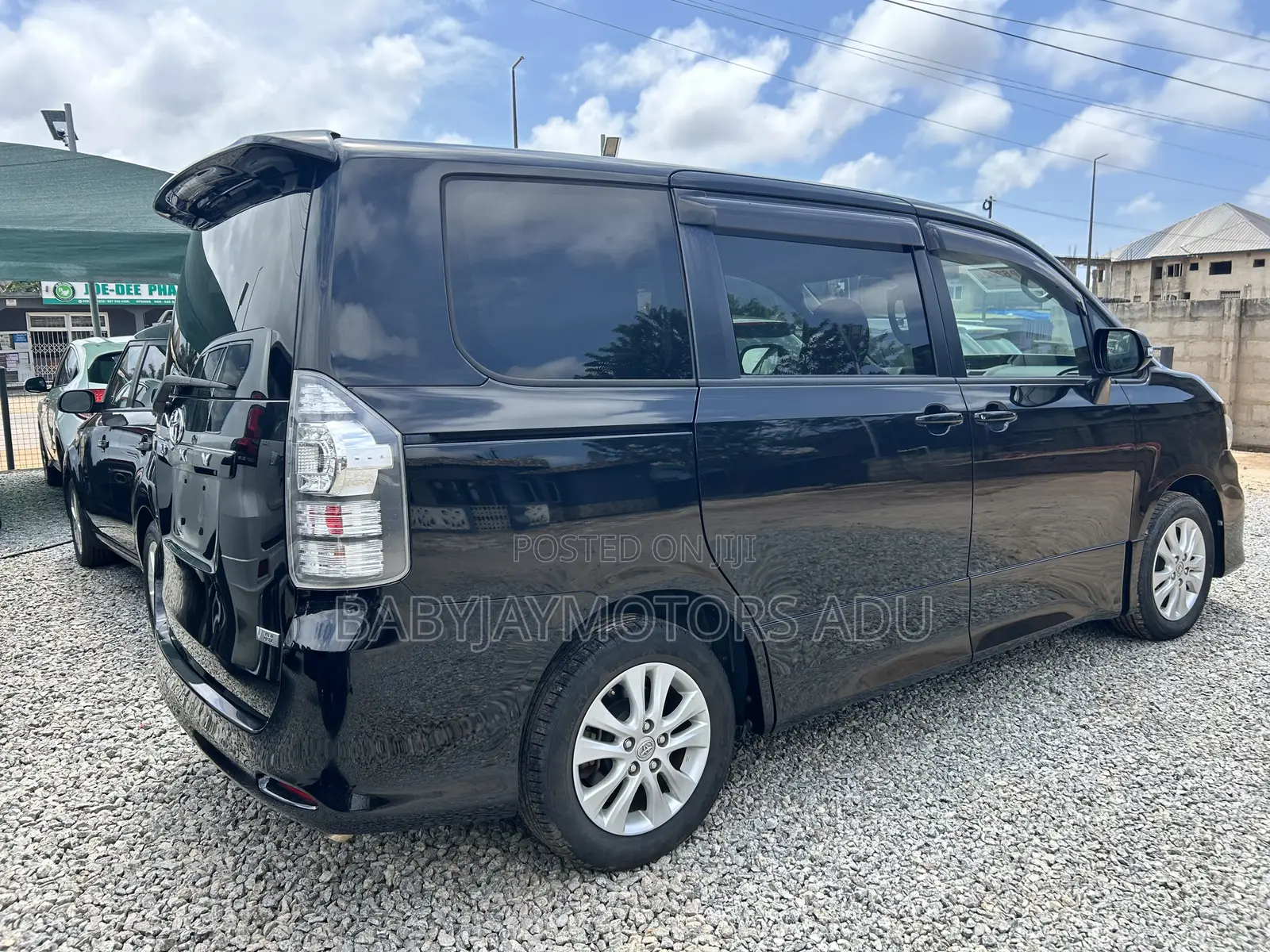 Toyota Voxy V 2WD 8-Seater 2013 Black