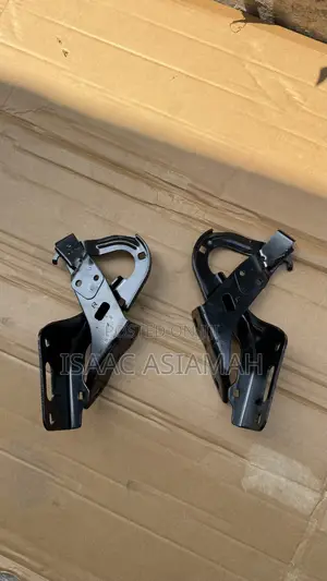 Honda HRV 2015,2016,2017,2018,2019,2020,2021 Bonnet Hinge / Inches